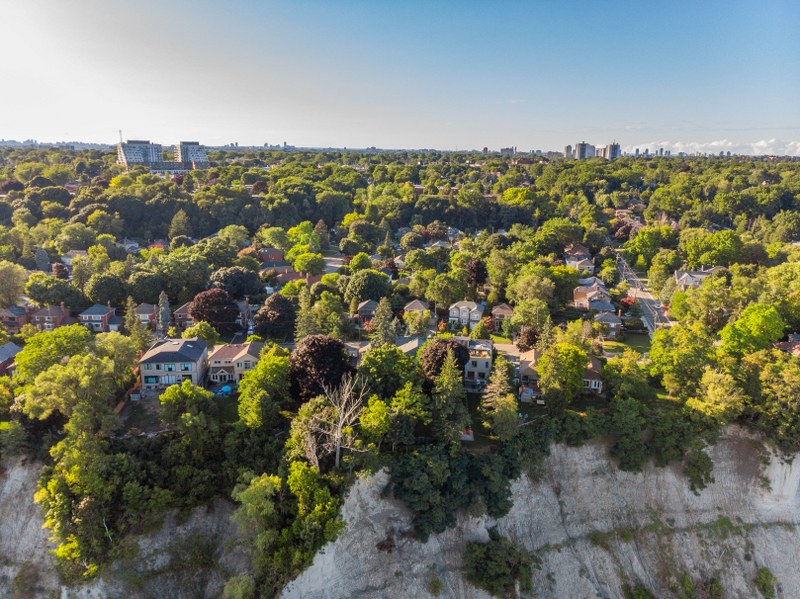 79 Fishleigh Dr, Toronto, ON Print-MLS High Res-104_800x599